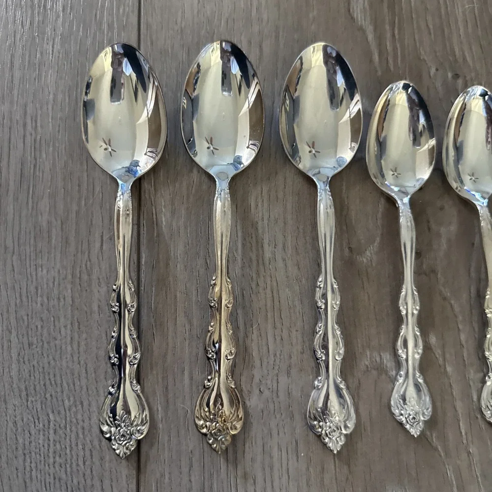 Set of 9 Teaspoons & Soup Spoon 1971 INTERLUDE Vintage International SilverPlate